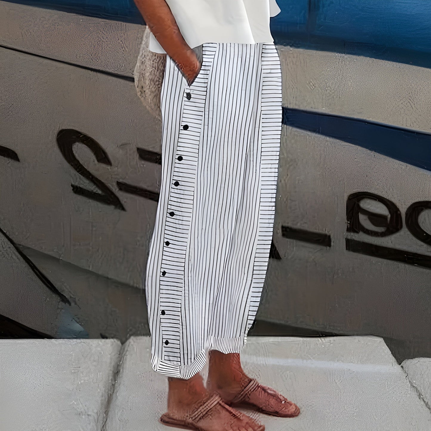 Relaxed Fit Wide Leg Pants With Pockets